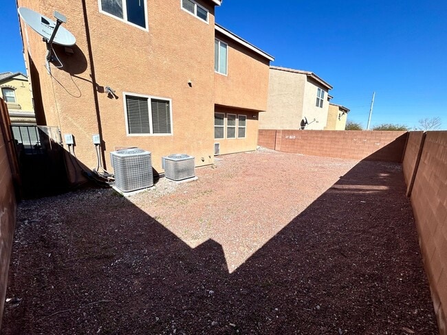 Building Photo - Beautiful 4/Bed/3Bath/2Car Two-Story Home with Loft and Office in Providence!