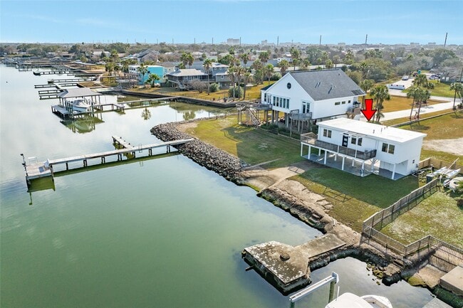 Building Photo - 7204 Avenue N 1/2 Rear