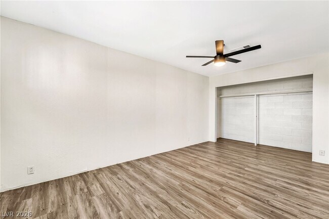 Building Photo - 107 Joshua St