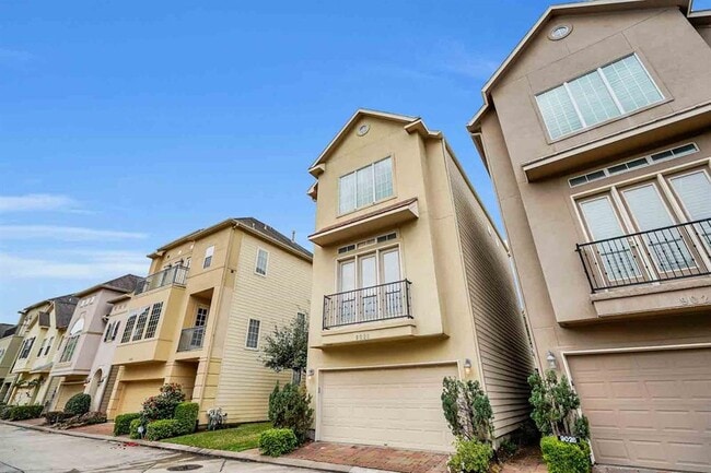 Building Photo - 9028 Harbor Hills Dr