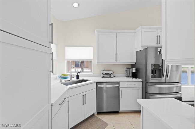 Building Photo - 24748 Lakemont Cove Ln
