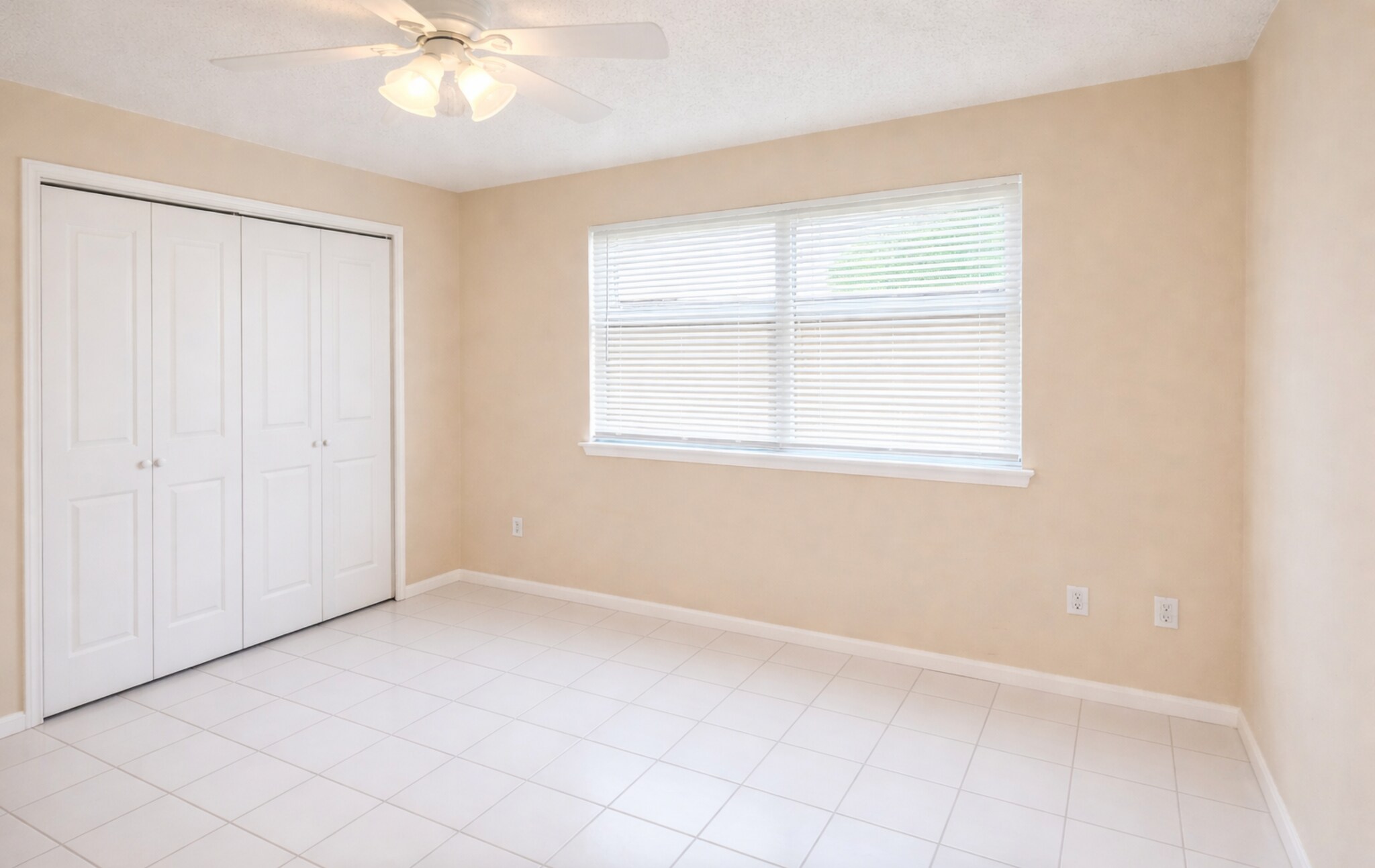 Building Photo - 2305 Magnum Cir