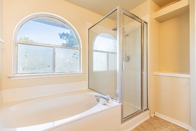 Building Photo - 5319 Stormy Breeze