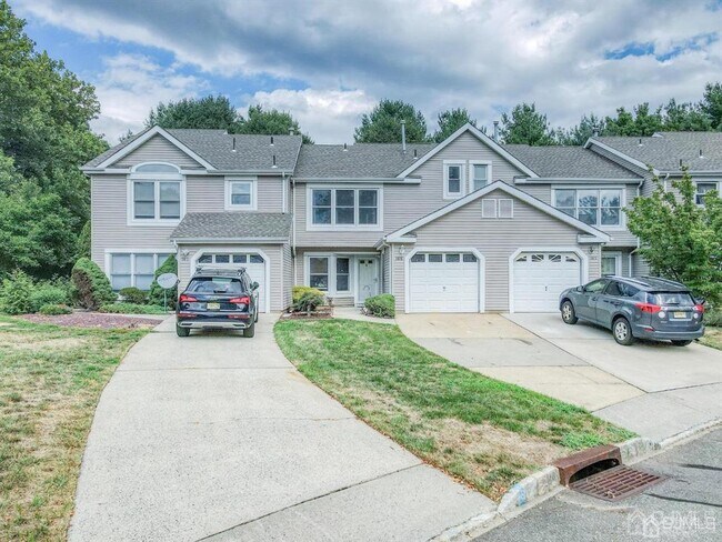 Building Photo - 166 Stults Ln