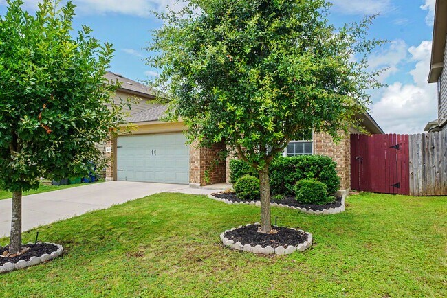 Building Photo - Spacious 4-Bedroom Retreat in Desirable Miller Ranch - Realtor Commission: $500