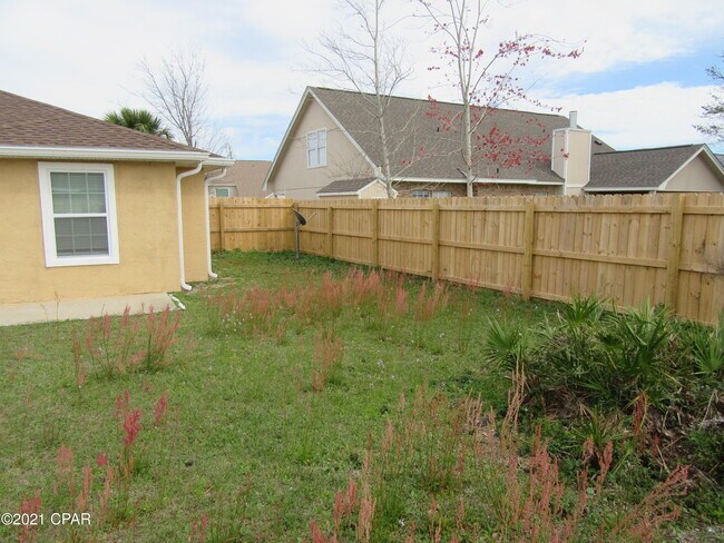 Building Photo - 7302 Rodgers Dr