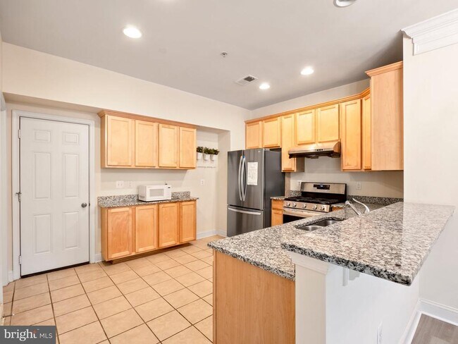 Building Photo - 304 Orchard Ridge Dr