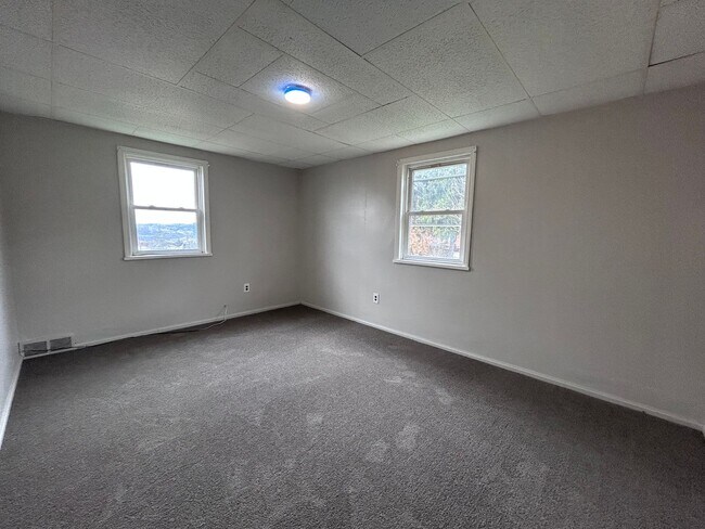 Building Photo - roc2107