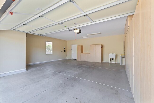 Building Photo - 12911 W Rincon Dr