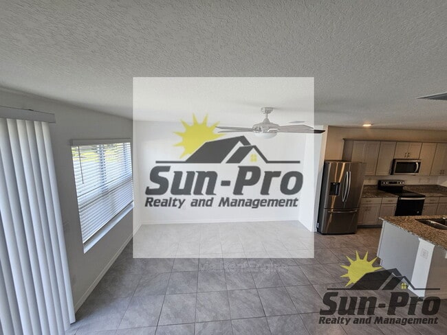 Building Photo - 11 BELLA LAGO Cir