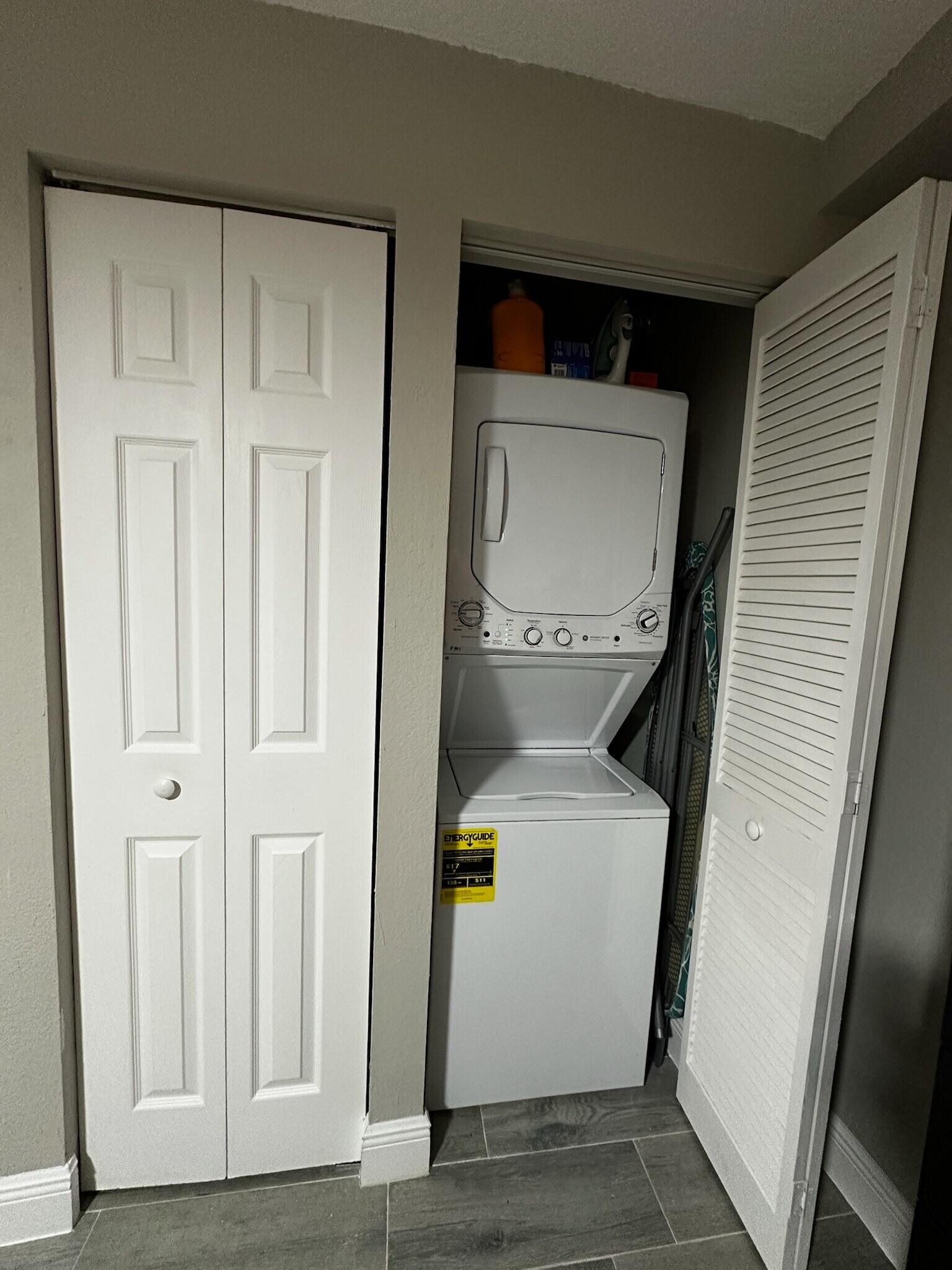 Building Photo - 2200 Howell Branch Rd