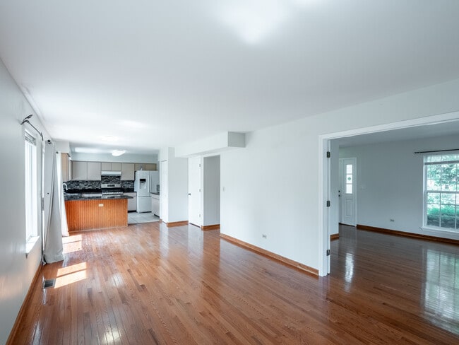 Building Photo - 1040 Sanctuary Ln