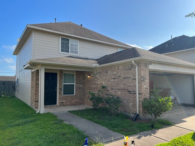 Building Photo - Elegant Living with 4 Bedrooms and 2.5 Baths in Houston, TX