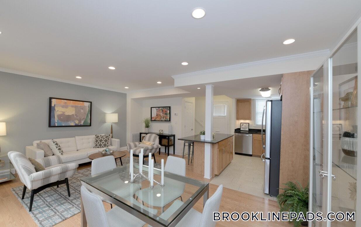 Building Photo - 166 Gerry Rd