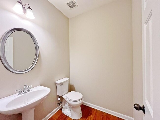 Building Photo - 525 Grove Field Ct NW
