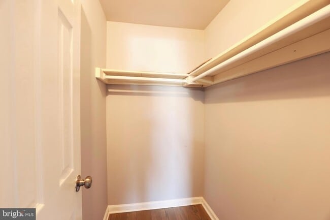 Building Photo - 4393 Pembrook Village Dr