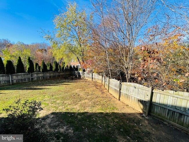 Building Photo - 32 Palace Ln