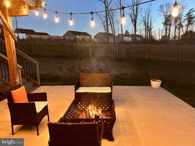 Building Photo - 73 Wellspring Dr