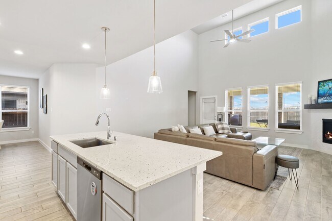 Building Photo - 8114 Vida Costa Dr