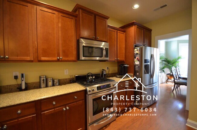 Building Photo - 1811 Luna Ct