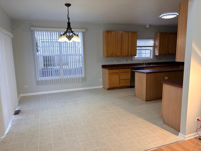 Building Photo - 1155 Clover Hill Ln