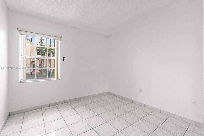 Building Photo - 12450 NW 7th Ln