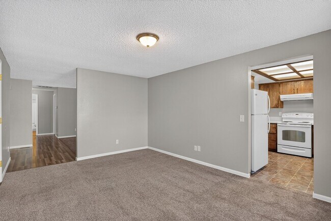 Building Photo - 3 Bedroom Ranch