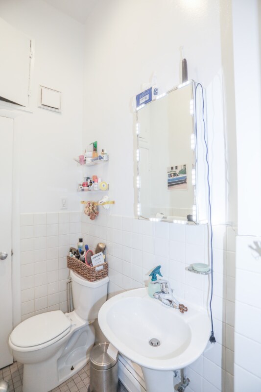 Building Photo - 1808 N Clark St