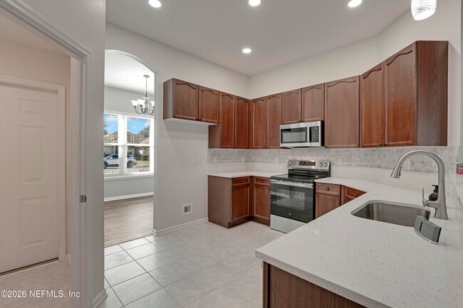 Building Photo - 695 Sid Dr