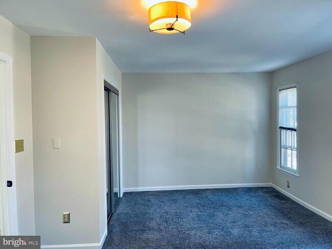 Building Photo - 1814 Duffield Ln