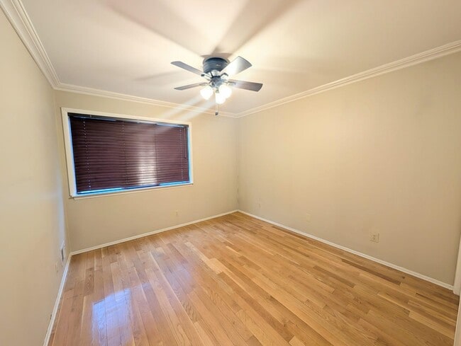 Building Photo - 223 Sandcastle Key