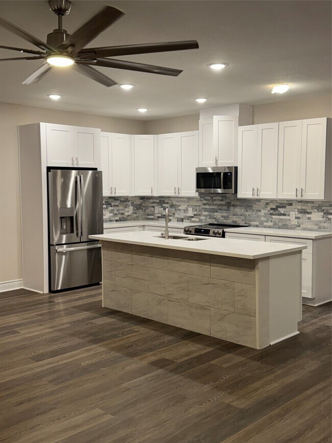 Building Photo - 12869 Andromeda Ct