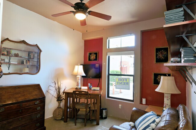 Building Photo - 403 Post Way