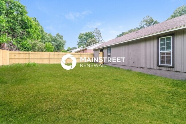 Building Photo - 3 Bedroom Pet-Friendly Home in Memphis, TN...
