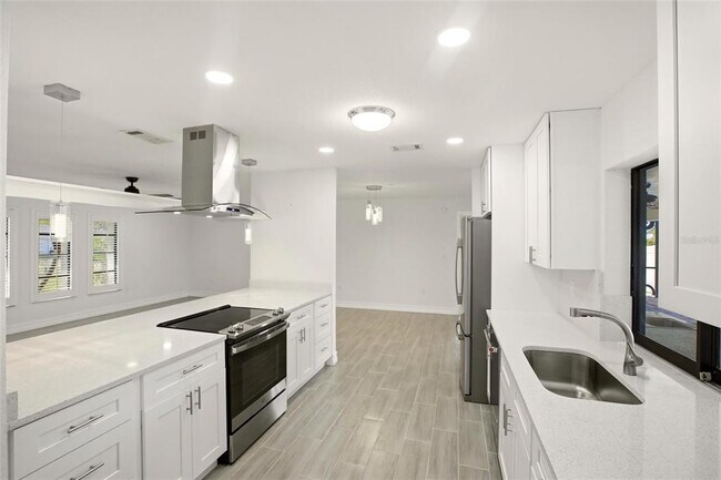 Building Photo - 176 N Waterway Dr NW