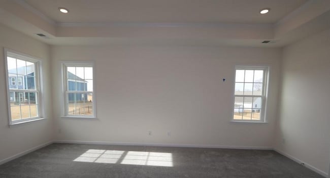 Building Photo - Huge 5-bedroom, 4-bathroom, in Poplin Grov...