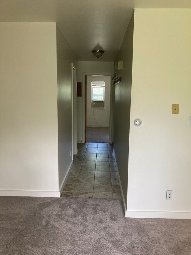 Building Photo - 3597 Nottingham Ct