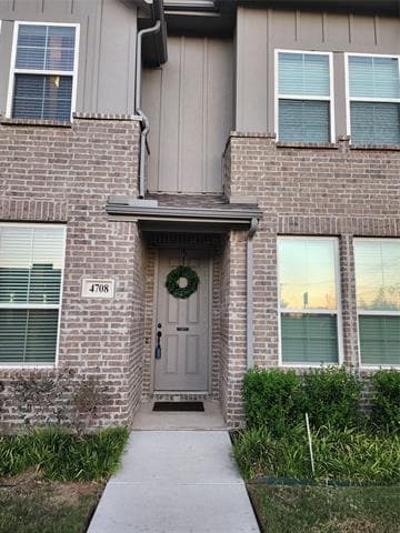 Primary Photo - 4708 Haltom Rd