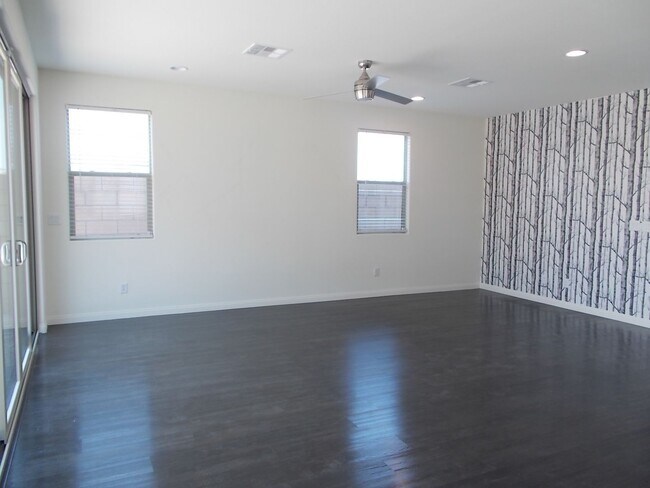 Building Photo - Modern Luxury Rental with Stunning Red Roc...
