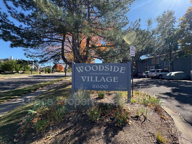 Building Photo - 8335 E Fairmount Dr