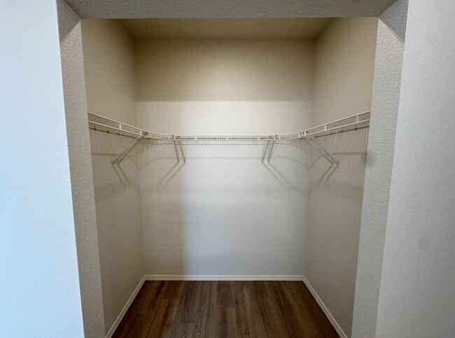 Building Photo - 1105 Meadowlark Way SE