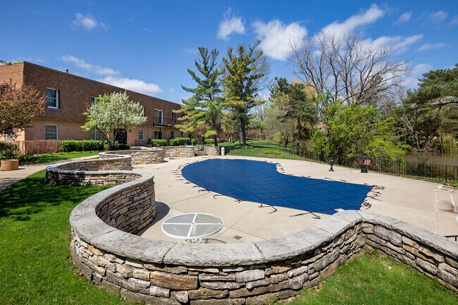 Building Photo - 1250 Park Ave W