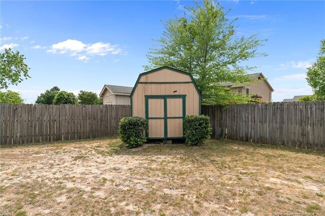 Building Photo - 109 Canyon Ct