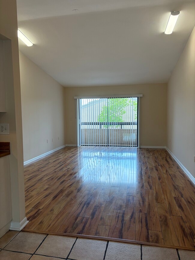 Building Photo - Tamrind Condominium