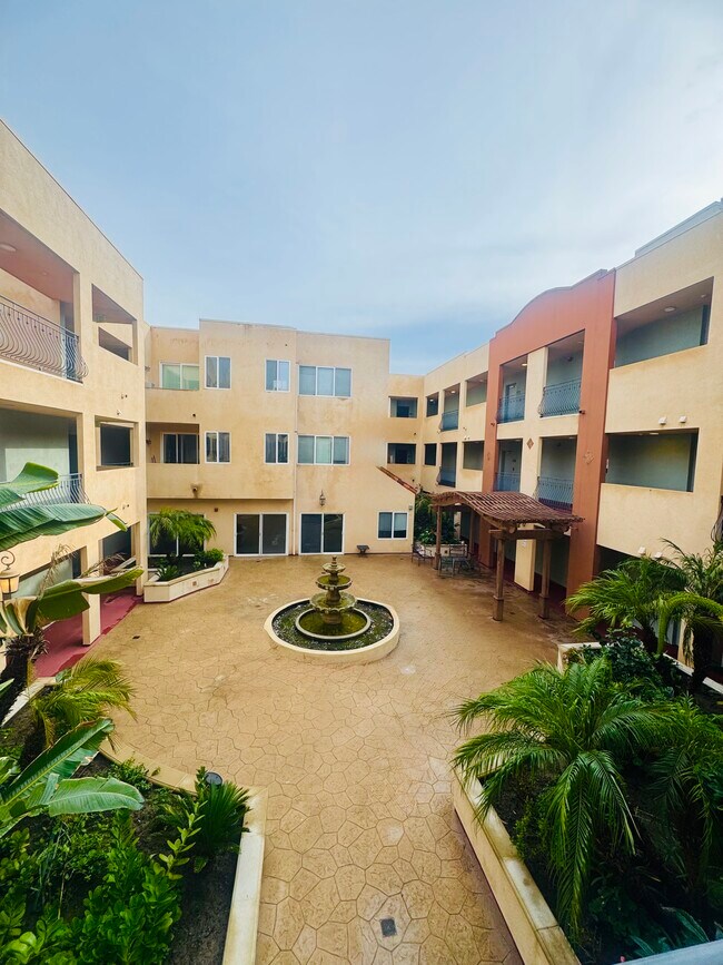 Building Photo - 13951 Sherman Way