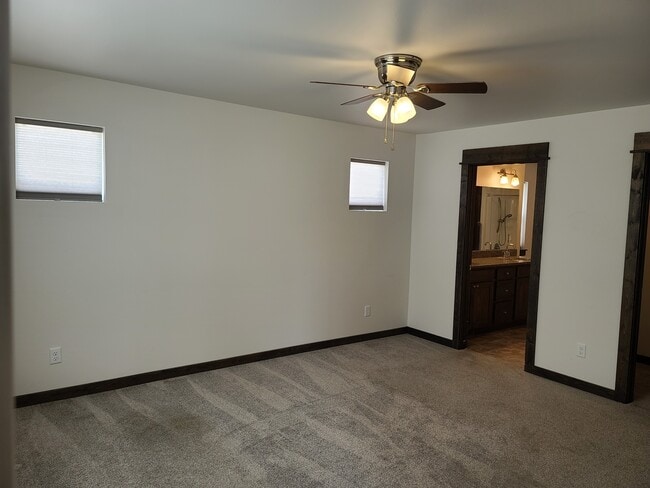 Building Photo - 301 Boone Dr