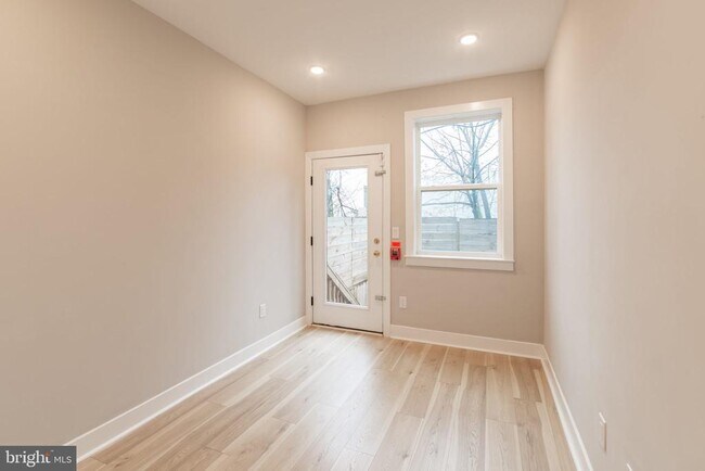 Building Photo - 1020 S 53rd St