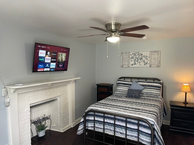 This cozy studio has a 45" Roku smart tv. - 3811 Gallatin Pike