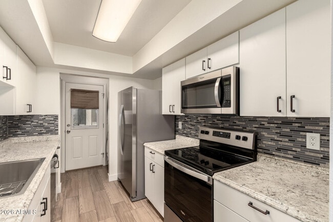 Building Photo - 3136 N 38th St