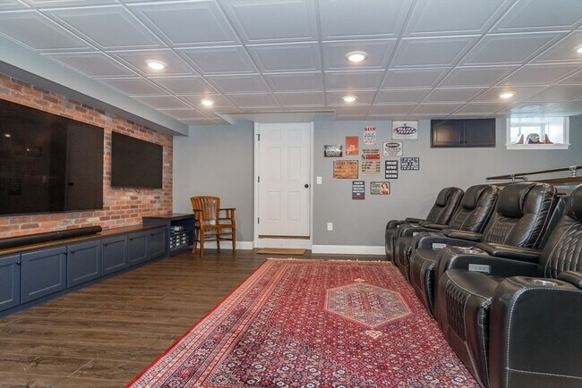 Building Photo - 25 Nason Hill Ln